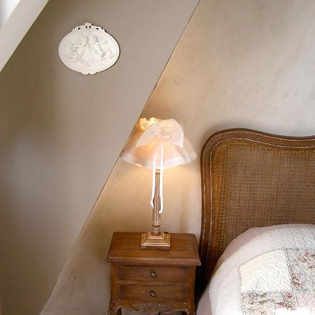 L'Ange Est Reveur Bed and Breakfast Langeais Esterno foto