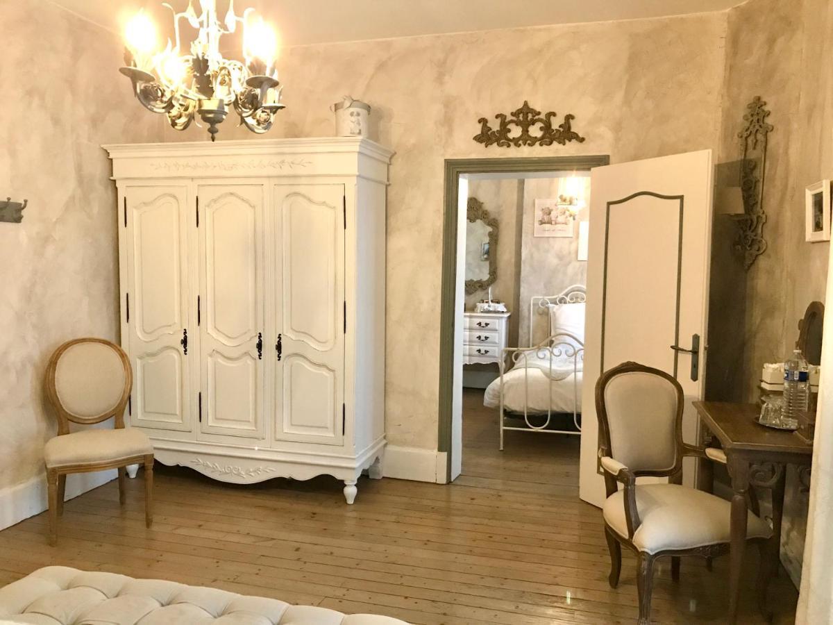 L'Ange Est Reveur Bed and Breakfast Langeais Esterno foto