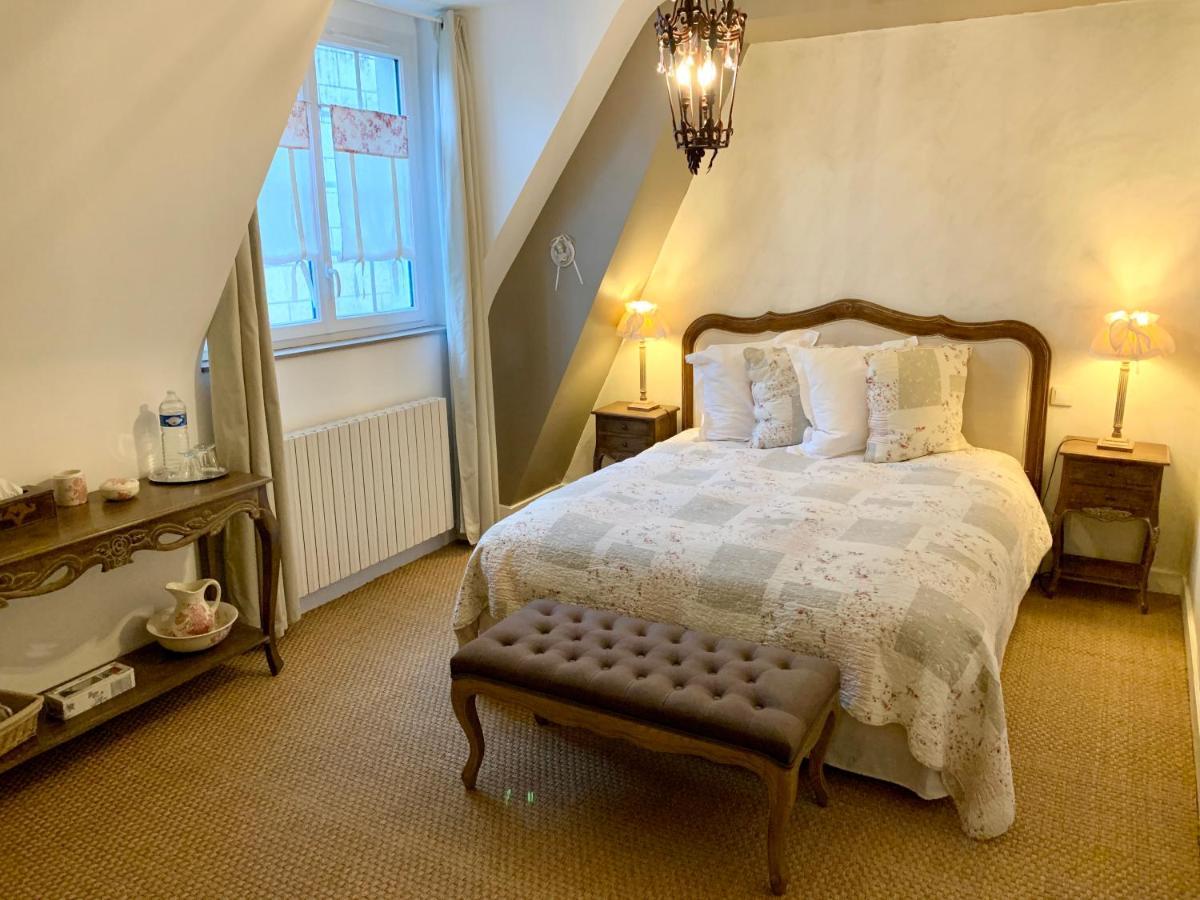 L'Ange Est Reveur Bed and Breakfast Langeais Esterno foto