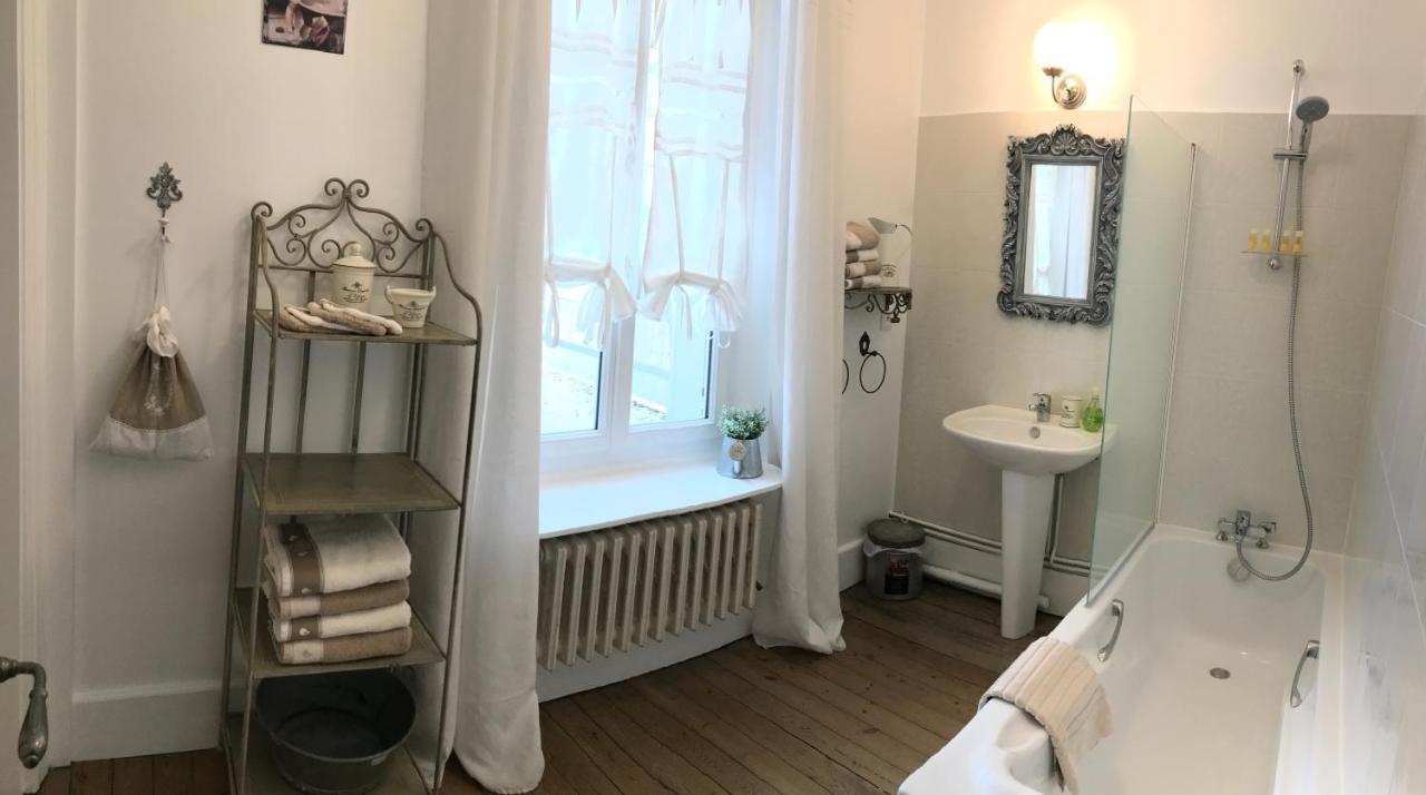 L'Ange Est Reveur Bed and Breakfast Langeais Esterno foto