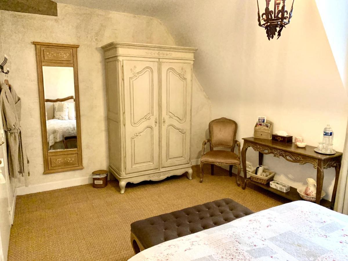 L'Ange Est Reveur Bed and Breakfast Langeais Esterno foto