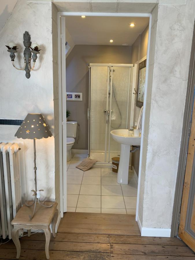 L'Ange Est Reveur Bed and Breakfast Langeais Esterno foto
